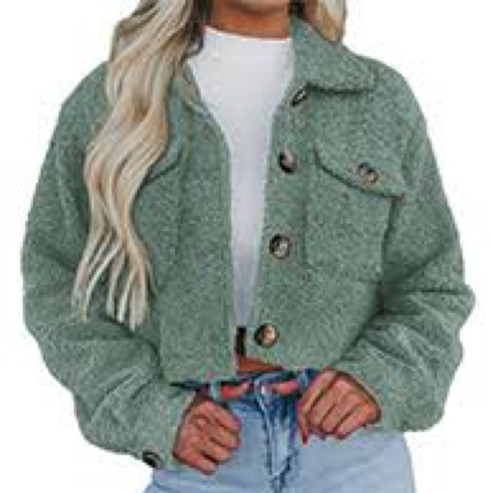 PrettyGarden Women's Green Sherpa Cropped Button Up Jacket, size Small